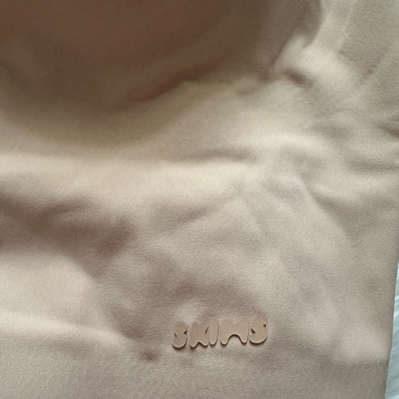 Skims naked plunge tank bra - Picture 3 of 4